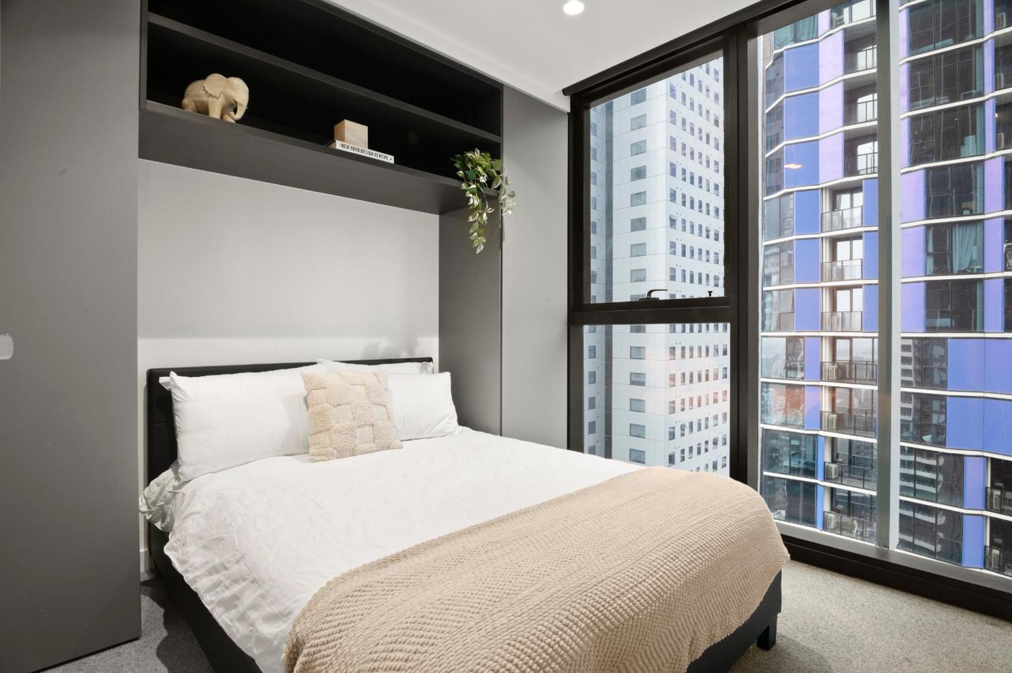 Apartment Luxury 2br In Melb Cbd With Pool And Gym Melbourne